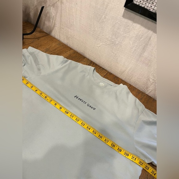 🩵 Peanuts Gang Graphic Tee – UNIQLO UT XL - Picture 6 of 8